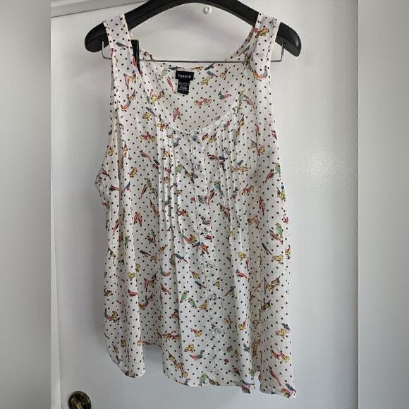 Torrid - Lovebird print Peak a boo Back Blouse - Picture 1 of 5
